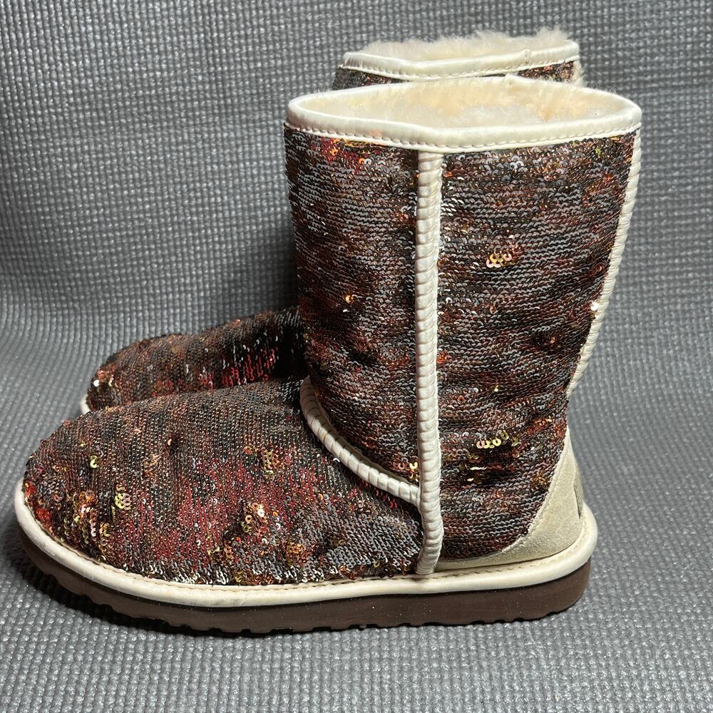 UGG Classic Short‎ Boots Womens Size 6 Multicolor Sequin Sparkling 3353 Pull On